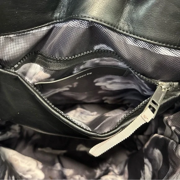 Lululemon Reversible Mantra Dream Big Large Tote Bag Black Floral - Picture 9 of 13